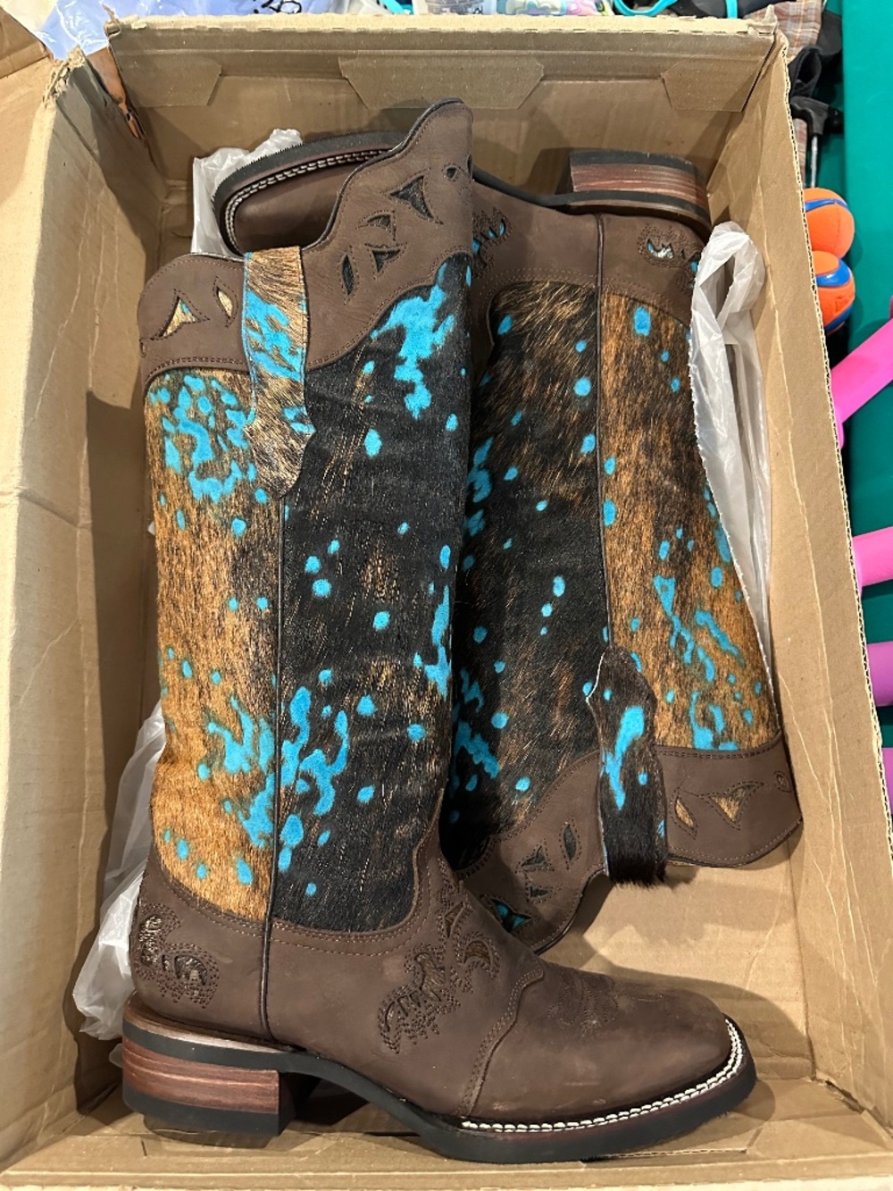 LACY BOOTS - FROST STYLE TALL BUCKAROO – ACID TURQUOISE WITH SHIN PROTECTION